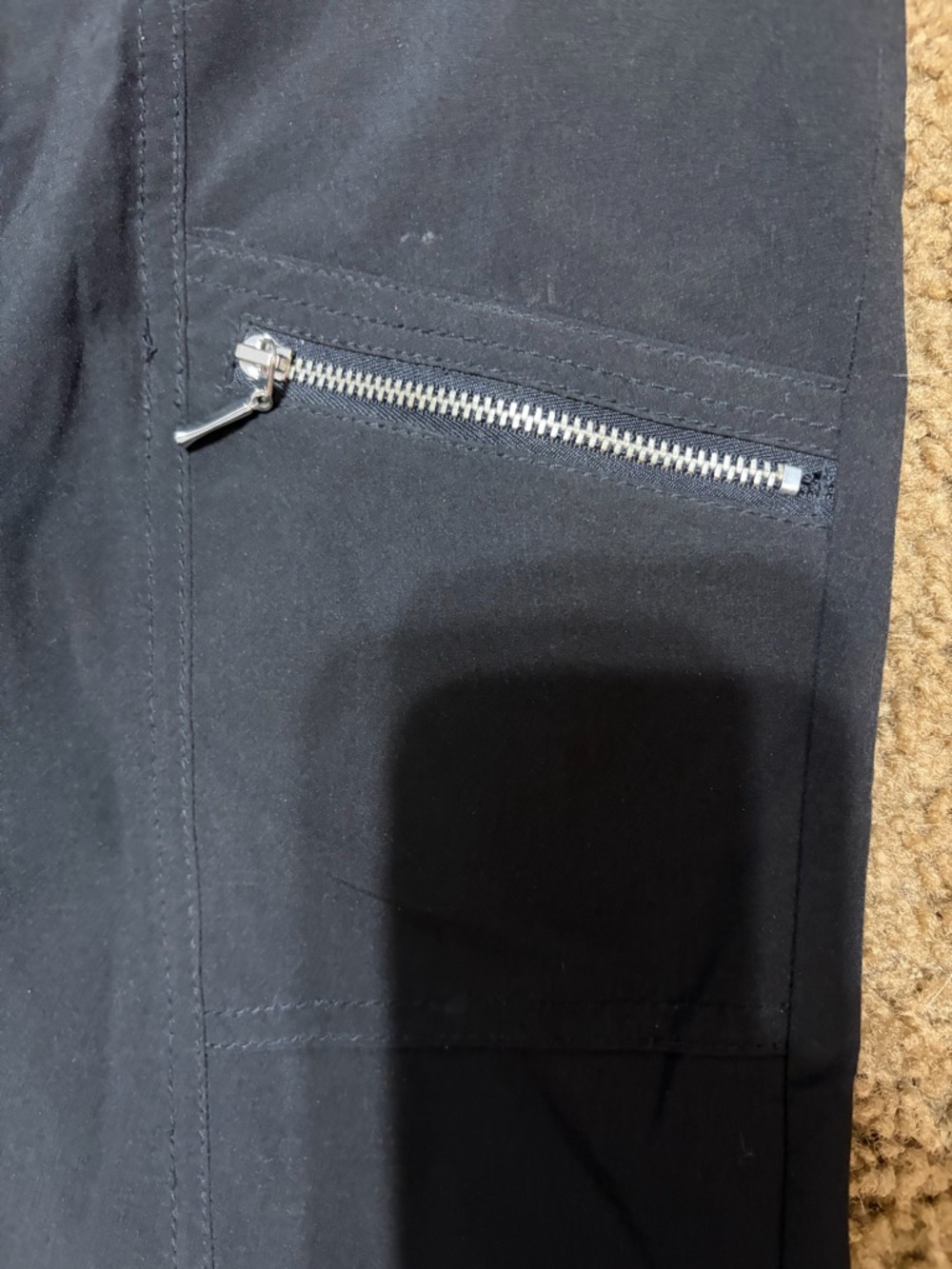 Zenergy by Chico’s Women's Black Zip-Pocket Jogger Pants Size 1 - Picture 5 of 10